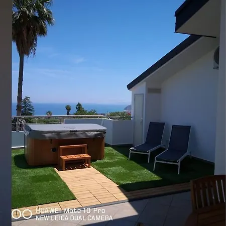 Ferienhaus Loft Incantevole Con Idromassaggio Esterno Privato