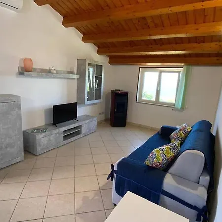 Ferienhaus Loft Incantevole Con Idromassaggio Esterno Privato Patti