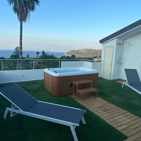 Vakantiehuis Loft Incantevole Con Idromassaggio Esterno Privato Patti