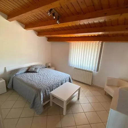 Loft Incantevole Con Idromassaggio Esterno Privato Vakantiehuis *