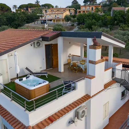 Loft Incantevole Con Idromassaggio Esterno Privato
